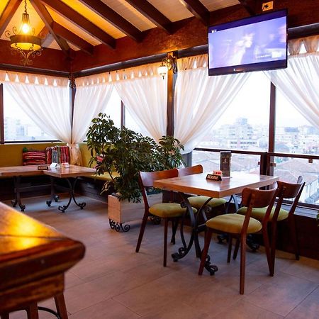 Sahati Hotel & Restaurant Korce Exterior photo