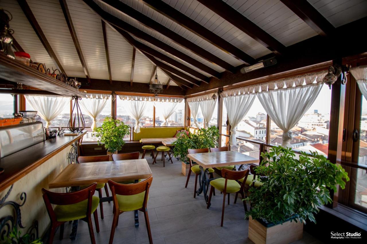Sahati Hotel & Restaurant Korce Exterior photo